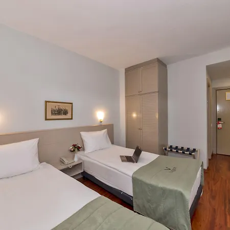 Febor Park Levent Отель 3*