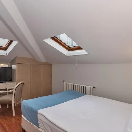 Febor Park Levent 3*