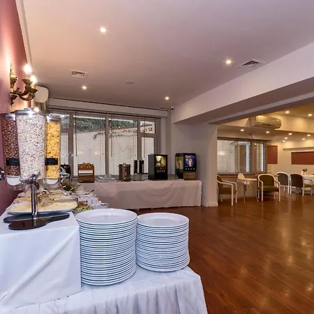 Febor Park Levent Hotel 3*