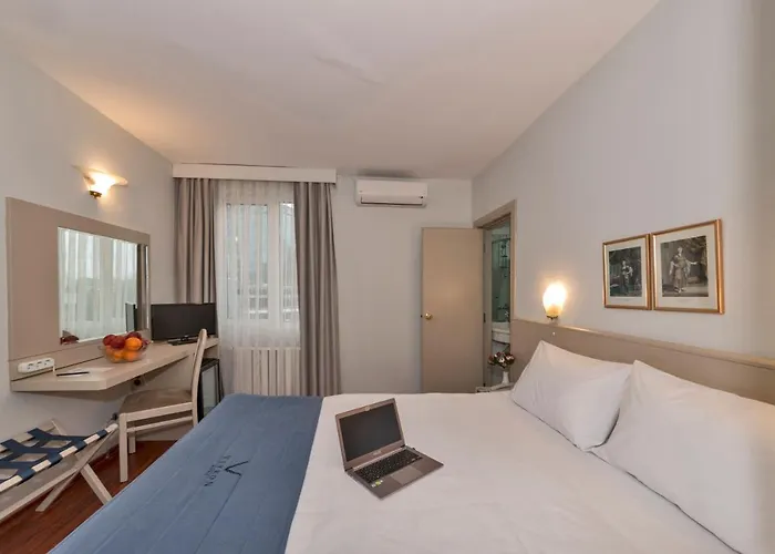 Febor Park Levent Hotel