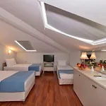 Ξενοδοχείο Febor Park Levent 3*