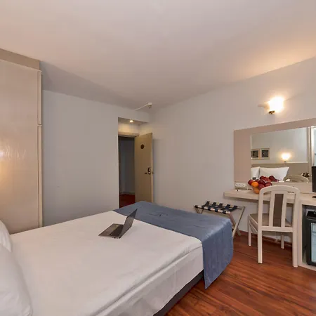 Febor Park Levent Hotell