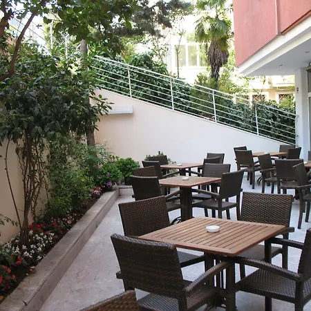 Hotell Febor Park Levent 3*