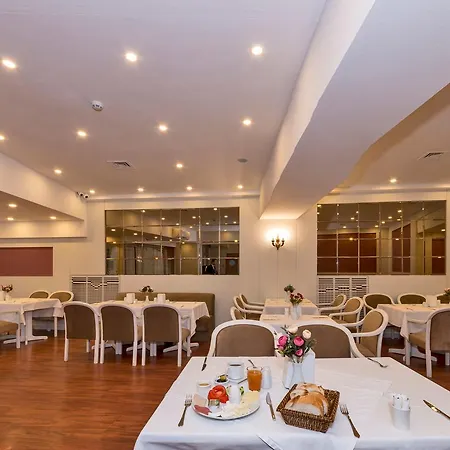 Febor Park Levent Hotell 3*